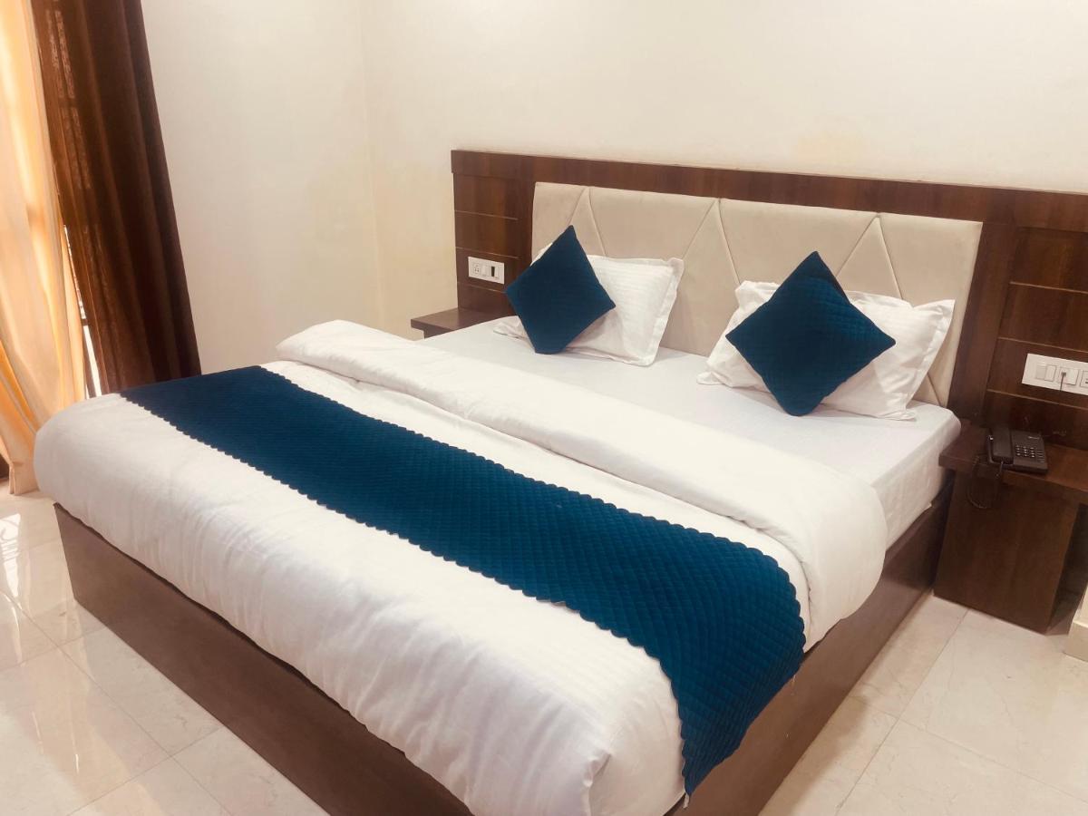 Divine Ganga - Luxury Comfort ! Travellers Delight ! Budget Friendly ! Prime Location ! Guest Favourite Харидвар Экстерьер фото
