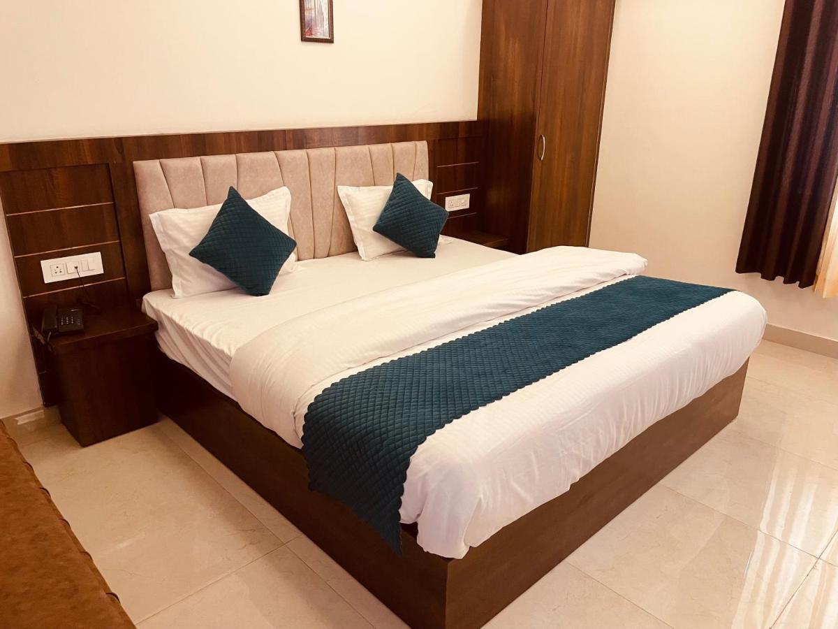Divine Ganga - Luxury Comfort ! Travellers Delight ! Budget Friendly ! Prime Location ! Guest Favourite Харидвар Экстерьер фото